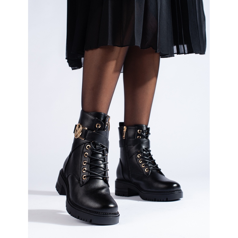 W. Potocki Vêtements de travail pour femmes Potocki en cuir écologique le noir 1 W. Potocki Vêtements de travail pour femmes Potocki en cuir écologique le noir 1