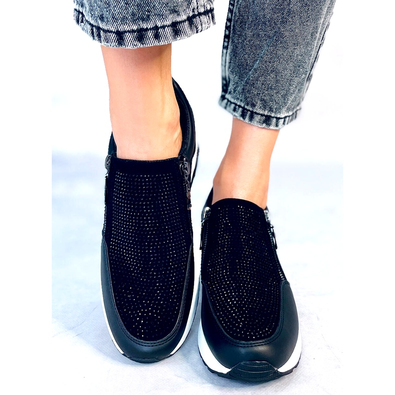 Baskets de sport compensées noires brillantes pour femme 1