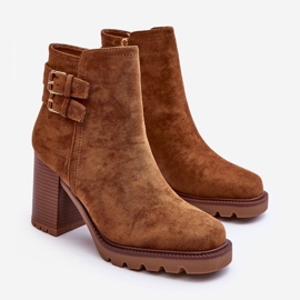 Bottes à talons hauts en daim marron Makeline brun 1