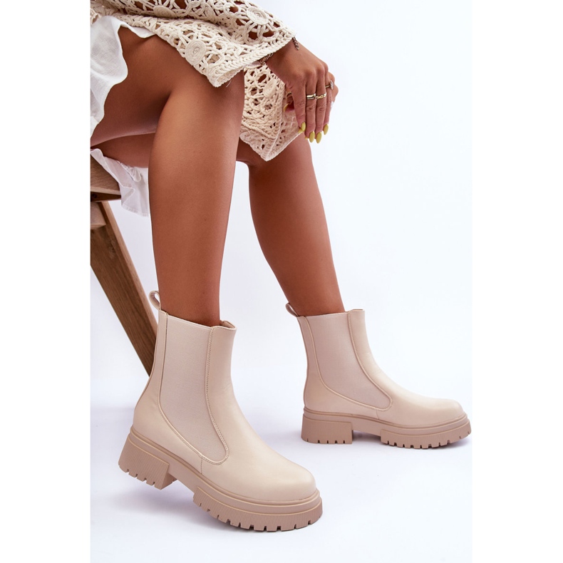 Bottines Chelsea Classiques En Cuir Beige Isminna 1 Bottines Chelsea Classiques En Cuir Beige Isminna 1