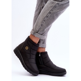 News Bottes de neige isolées pour femmes noires 1