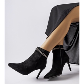 Bottes isolées noires à talon haut de Vinceza 2