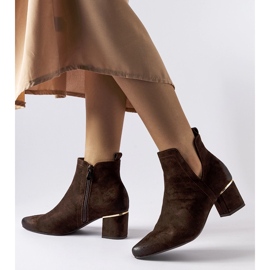 Bottines marron à talons bas de Vinceza brun 1