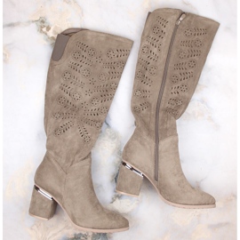 Bottines ajourées femme en daim beige Vinceza 16443 2
