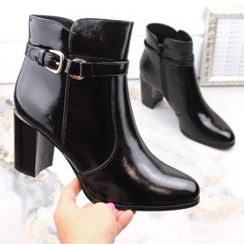 Bottes noires en cuir verni pour femmes, isolées, par Sergio Leone BT324 1