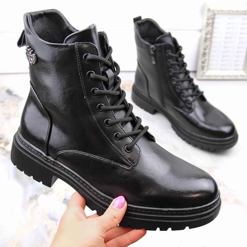 Bottines noires à lacets et fermeture éclair pour femme Potocki SZ12203 1