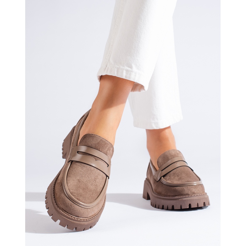 Mocassins en daim beige pour femmes de Shelovet 1