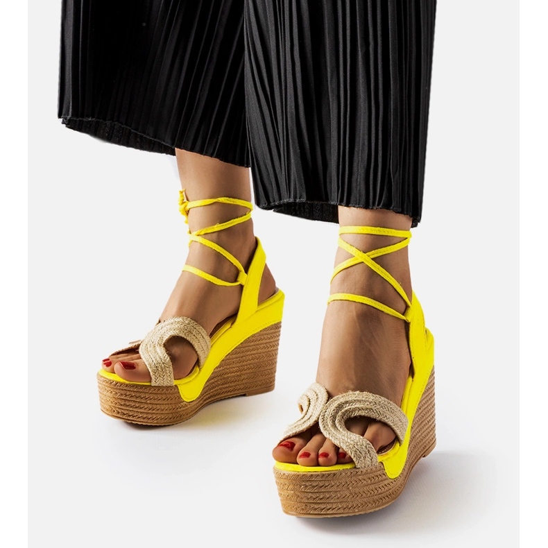 Espadrilles jaunes à cales Berta beige 1