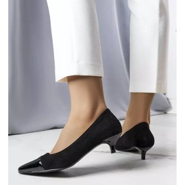 BM Escarpins noirs à bout canard verni le noir 1