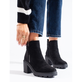 Bottines en daim marron à talon large de Vinceza le noir 2