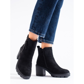 Bottines en daim marron à talon large de Vinceza le noir 3