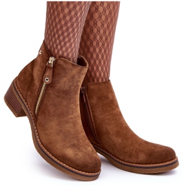 Bottes en daim marron Laurisa sur un petit talon brun 9