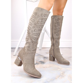 Bottines ajourées femme en daim beige Vinceza 16443 4