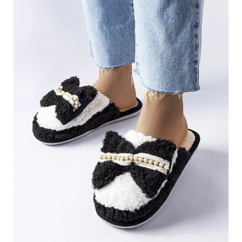Chaussons noirs et blancs avec nœud le noir 1