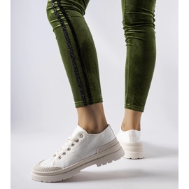 Baskets en tissu blanc par Nassar 1