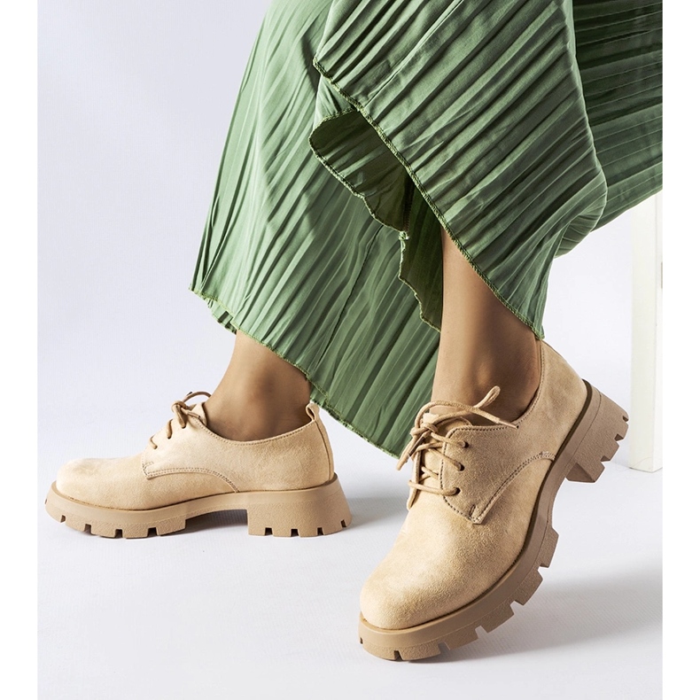 Chaussures beiges à semelle massive de Coleman 1