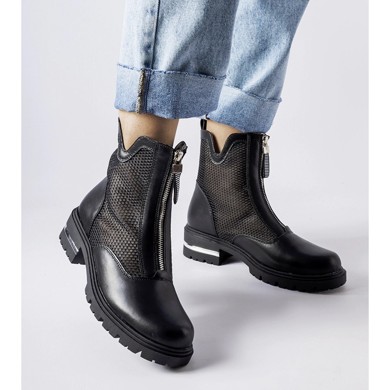 Bottines Cavour ajourées noires 1