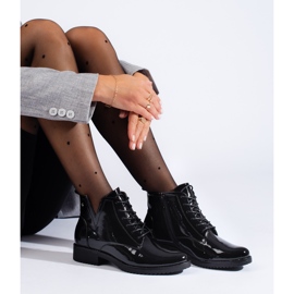 Bottines à lacets noires vernies Vinceza le noir 2