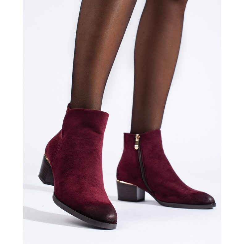 Bottines en daim bordeaux de Vinceza rouge 1