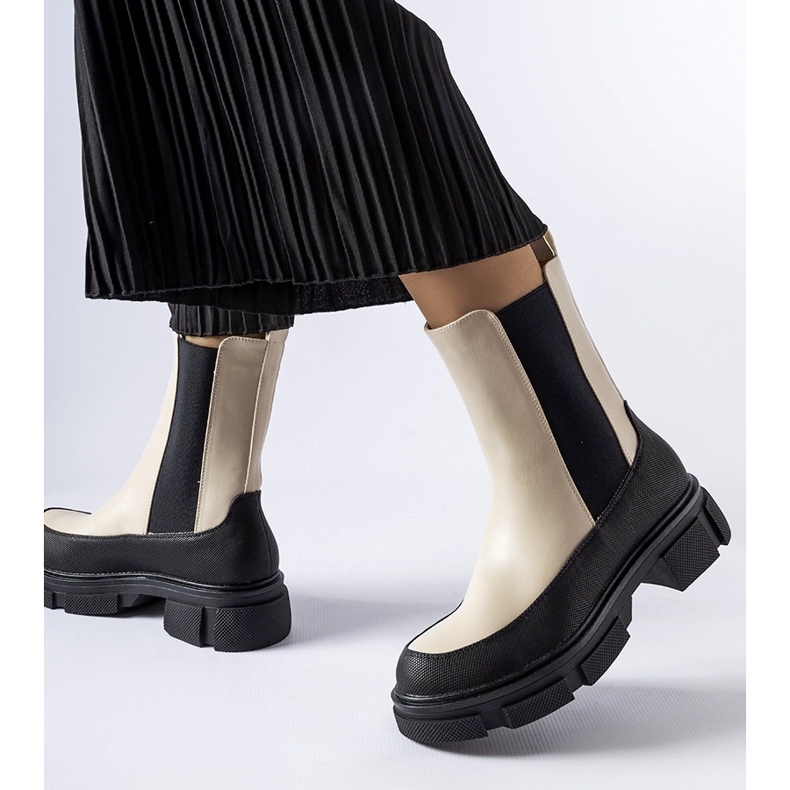 Bottines à enfiler beiges et noires par Faisal 1