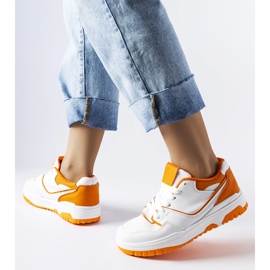 Inna Baskets Barrette blanches et orange 1