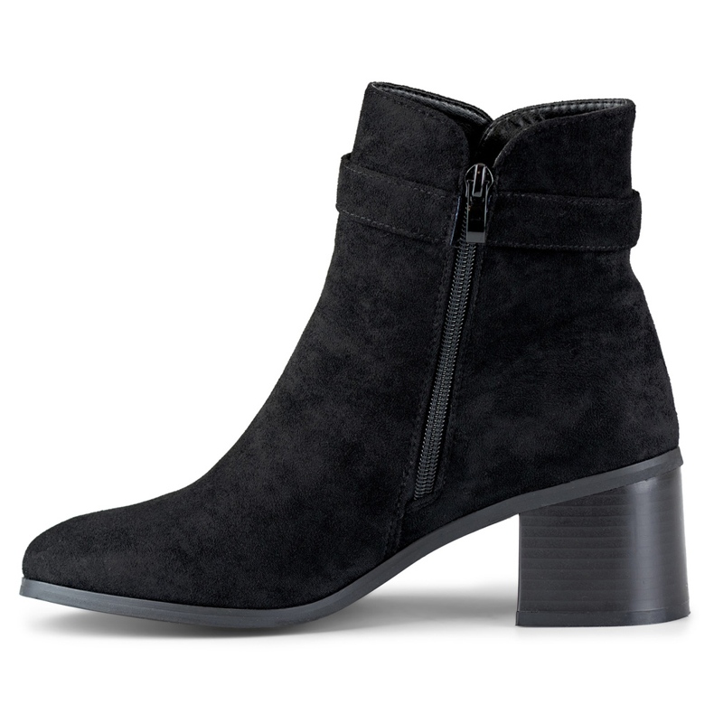 Bottines noires à petit talon avec boucle le noir 1