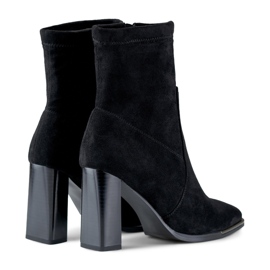 Bottines femme en daim à tige ajustée le noir 10