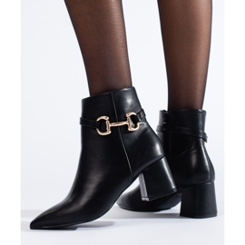 Bottines noires à talons hauts avec boucle Shelovet le noir 2