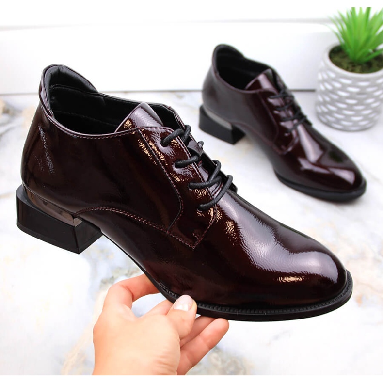 Vinceza Chaussures à lacets en cuir verni bordeaux pour femme à talons hauts rouge 1