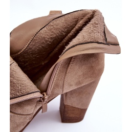 PS1 Bottes de cowboy en daim beiges sur un talon haut 2