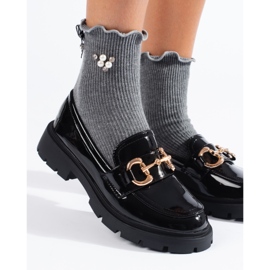 Mocassins noirs vernis avec boucle Shelovet dorée le noir 2