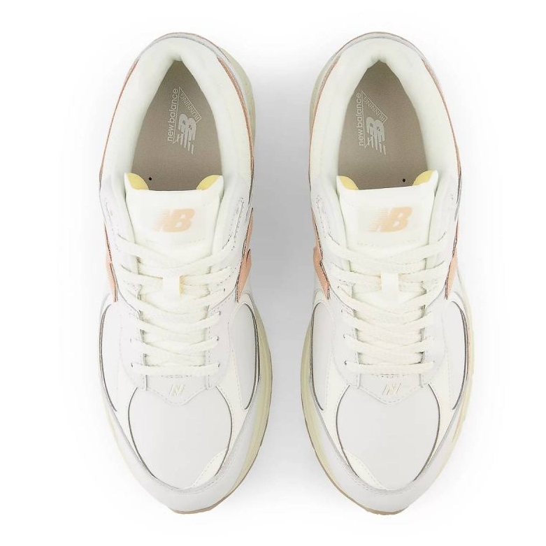 Chaussures New Balance U M2002RVF blanche 1