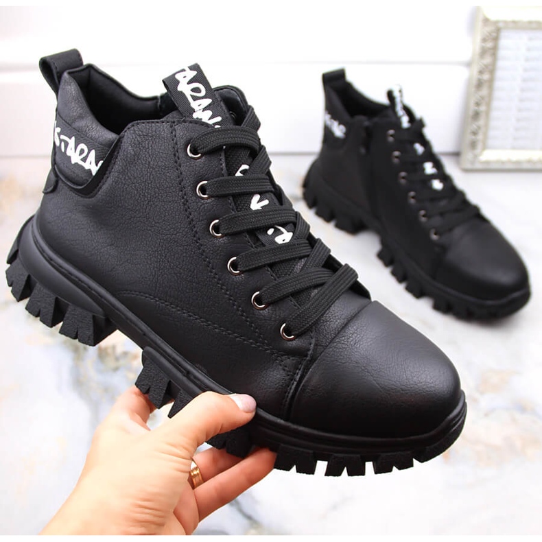 Bottes compensées noires isolées pour femmes par Sergio Leone BT742 1