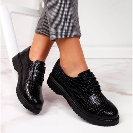 Chaussures richelieu laquées femme, noires, T.Sokolski J23-324 1