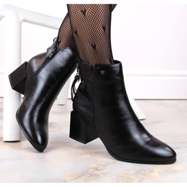Bottines isolées femme Jezzi noires 1