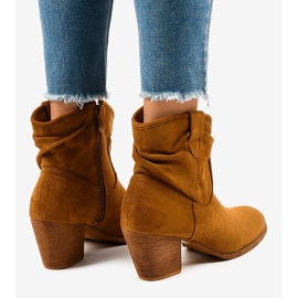 Bottines en daim camel sur le poteau SA-3339 brun 3