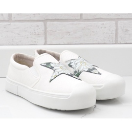 Baskets à enfiler blanches avec une étoile JT28-41 4