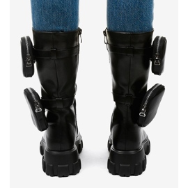 Bottes noires sur une semelle massive de spéculation le noir 3