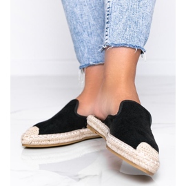 Tongs noires avec devant fermé Kinshasa 1