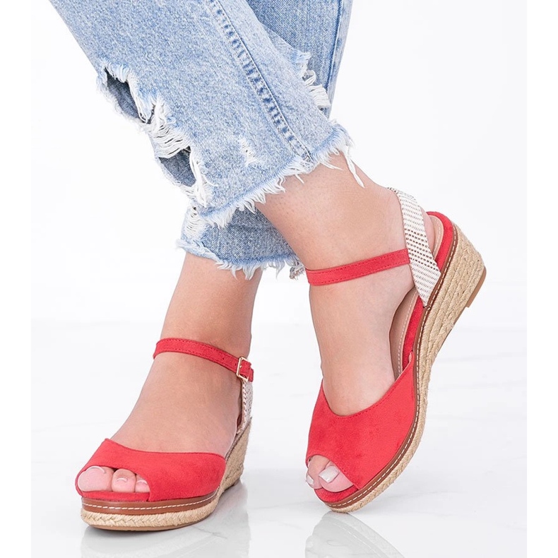 Espadrilles rouges sur le talon compensé Heis 1