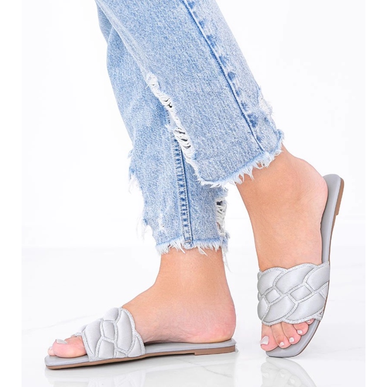 Chaussons gris avec tige décorative Stormi 1