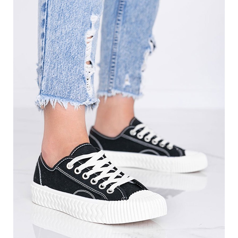 Baskets noires femme sur semelle épaisse Nolita 1