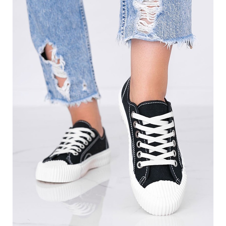 Baskets noires femme sur semelle épaisse Nolita 2