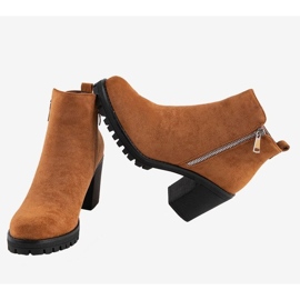 Bottes camel sur le Tiny post brun 3