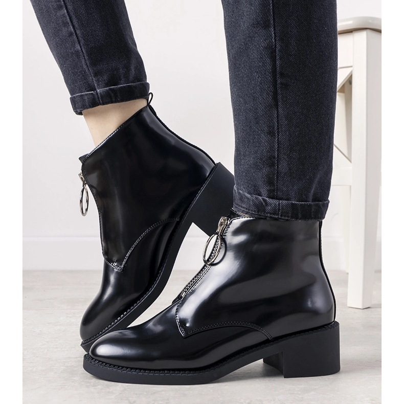 Bottines noires avec une fermeture éclair Grunge 1