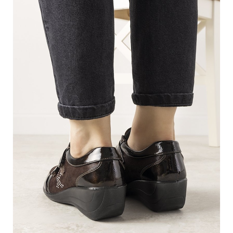 Richelieus marron sur le talon bas compensé Tiffy brun 1 Richelieus marron sur le talon bas compensé Tiffy brun 1