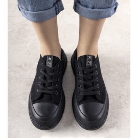 Baskets noires sur semelle épaisse Beat 1