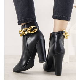 Bottes noires élégantes sur le poste Abilene le noir 1
