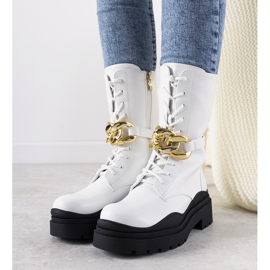 Bottines blanches avec une chaîne de Rock It 1