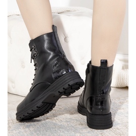 Boots isolées noires sur semelle haute Dora le noir 1